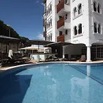 The Element מלון קמברילס