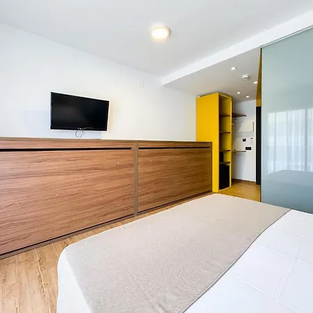 Hotel The Element