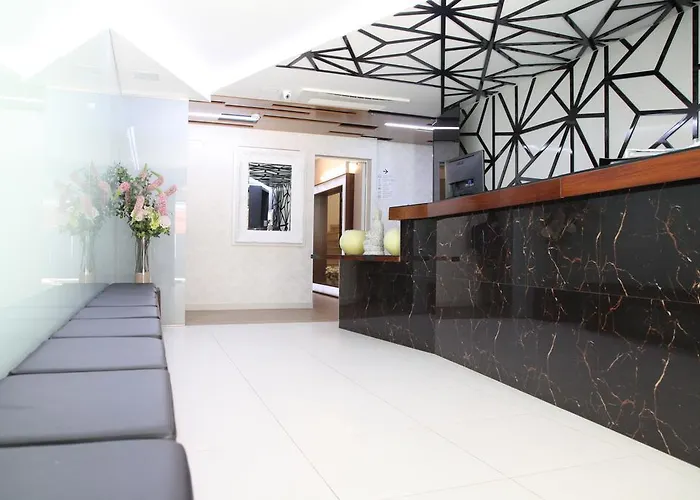 Hotel The Element