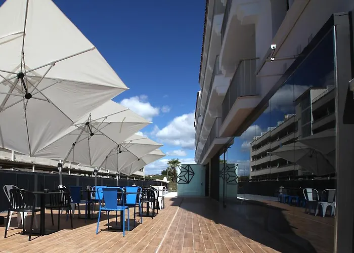 Hotel The Element 4*